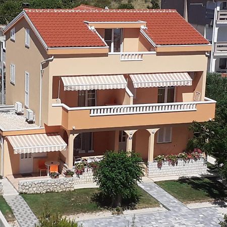 Apartmani Ruza Novalja Exterior foto