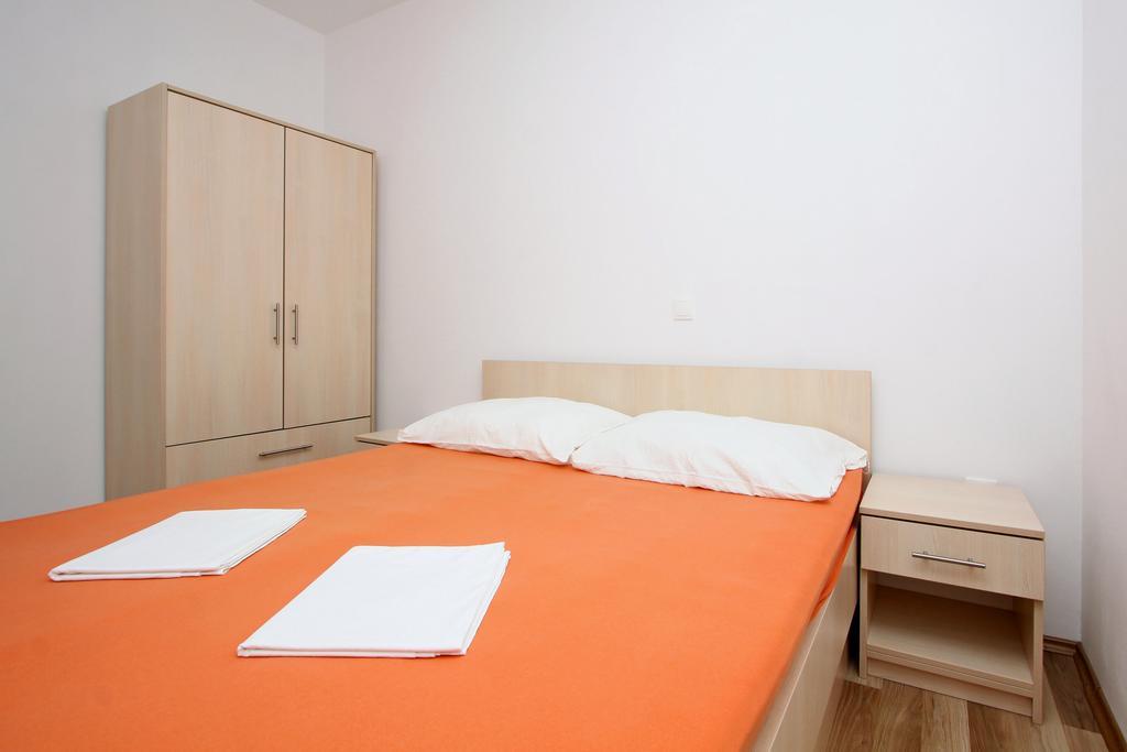 Apartmani Ruza Novalja Exterior foto