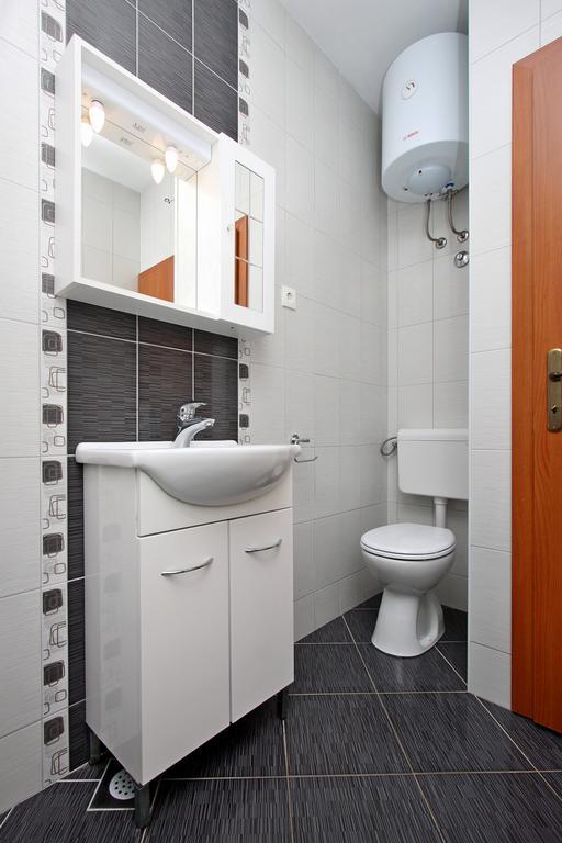 Apartmani Ruza Novalja Exterior foto