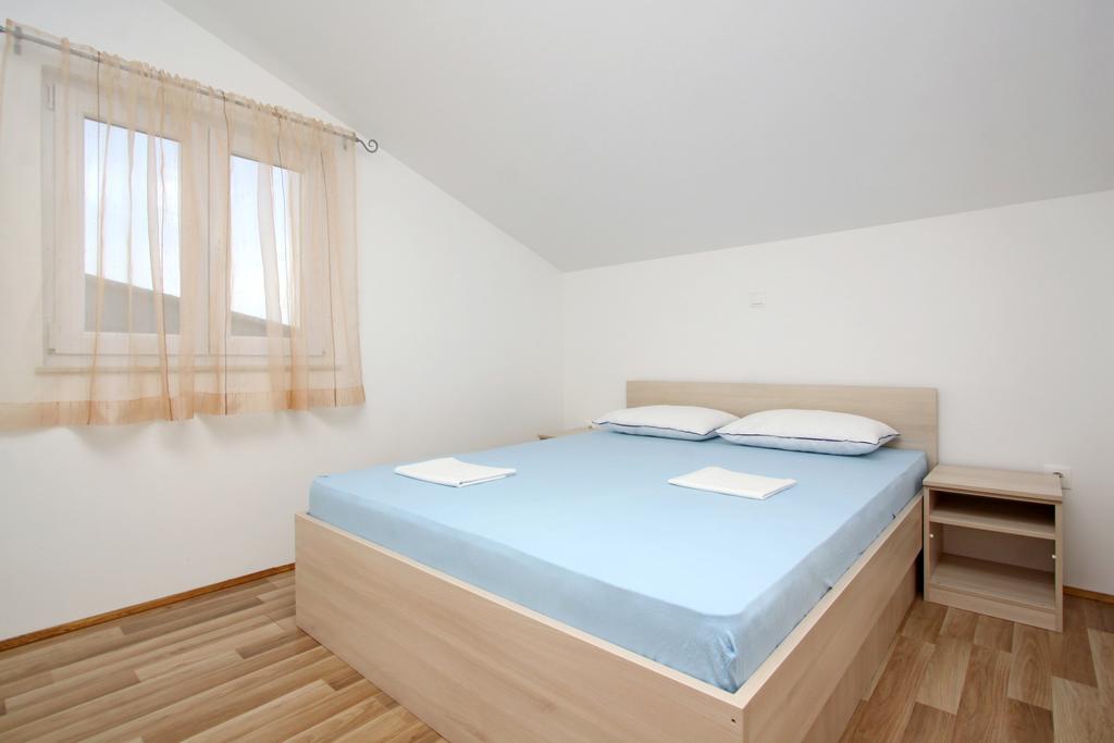 Apartmani Ruza Novalja Exterior foto