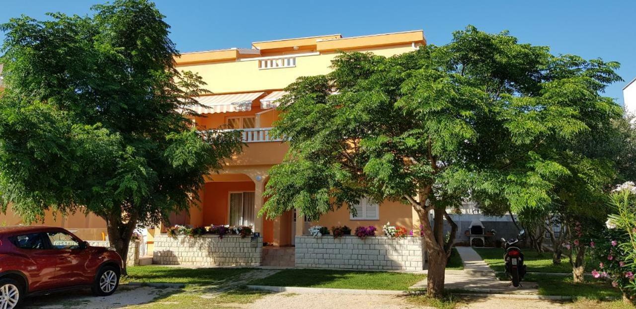 Apartmani Ruza Novalja Exterior foto