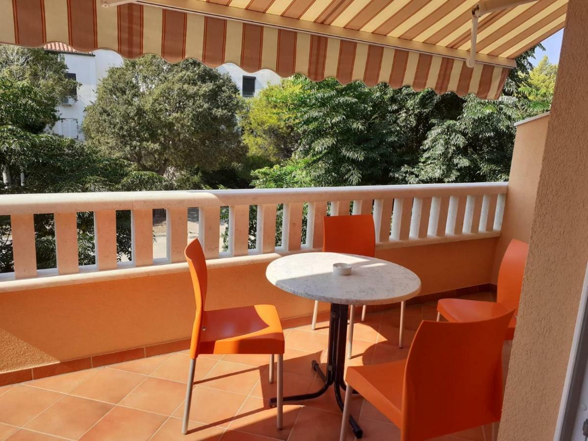 Apartmani Ruza Novalja Exterior foto