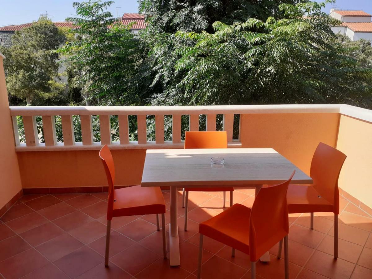 Apartmani Ruza Novalja Exterior foto