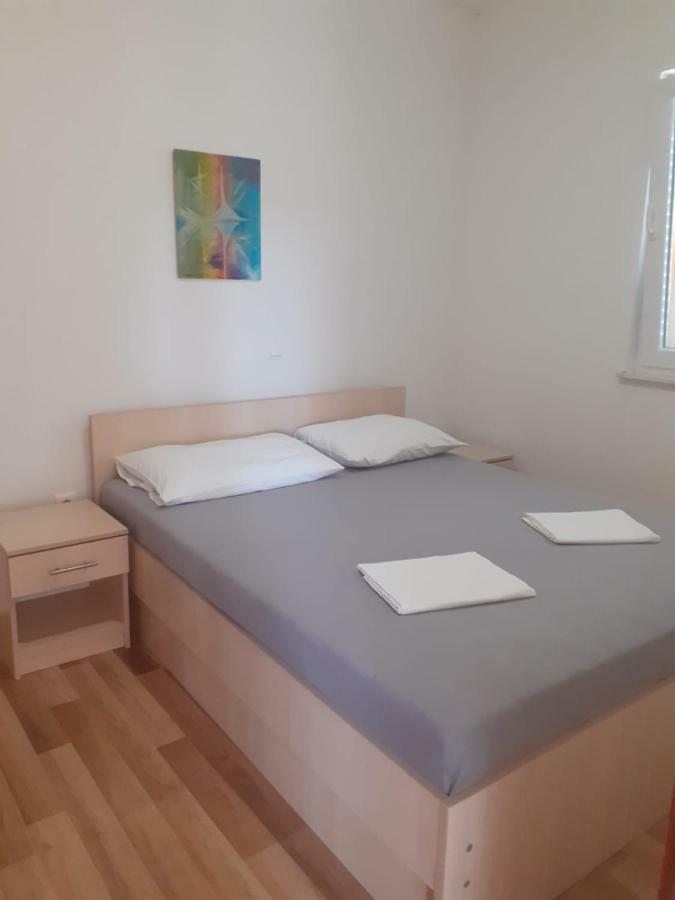 Apartmani Ruza Novalja Exterior foto